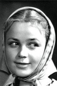 Klavdiya Blokhina as Анюта in Anyuta 1960