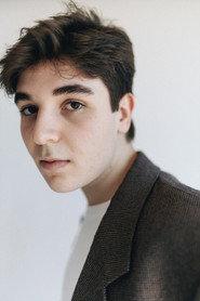 Arthur Fleck as Luis in Porta Fechada 2024