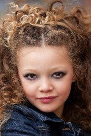 Berkeley Clayborne as Tara in Fools 2016