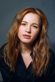 Anna Arefieva as Lesya in Gelya 2025