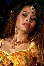 Archana Dellala as  in Dhuwani 2013