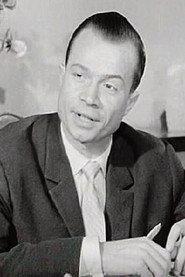 Zoheir Sabry as Medhat in home sweet home 1952