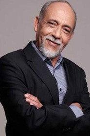 Almir Guilhermino as Sylvio in Cantareira 2021