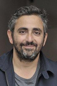 Éric Toledano as lui-même in On devrait en faire un film 2015