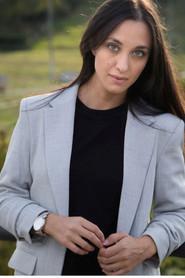 Francesca Aledda as Claire Volta in Oltre le nostre vite 2021