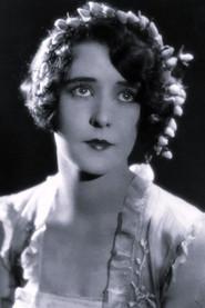 Patricia Avery as Enid in Annie Laurie 1927