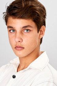 Toni Gómez as Zape in Zip & Zap and the Captain's Island 2016