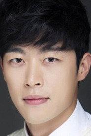 Song Tae-yoon as Min Sang in Ocean Likes Me (Movie) 2022