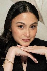 Vanna Garcia as Laura in Keka 2003