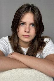 Rosalie Wegman as Yara in Mom's Secret 2025