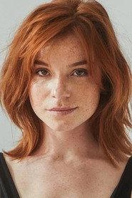Luca Hollestelle as Laura in 48 Minutes 2013