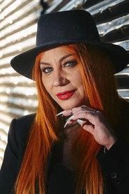 Lourdes Cecilia Fernández as Lourdes (as Lourdes Fernández) in Vivir intentando 2003