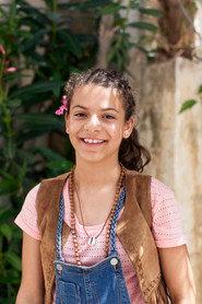 Sara Vilén as Alva in Tsatsiki, Dad and the Olive War 2015