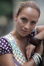 Sandra Lončarić as Leona in Sore: A Wife from the Future 2025