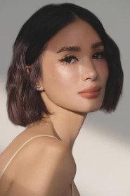 Heart Evangelista as Claudia Ortega in Sosy Problems 2012