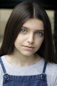 Mollie Cowen as Casey in 3 Sleeps 2019