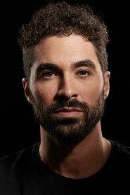 Manuel Moya as Enfermero in The Ephemeral 2020