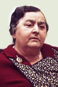 Ilse Voigt as Oma Piesold in Der Mann, der nach der Oma kam 1972