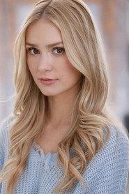 Elle McLemore as Lisa in American Dresser 2018
