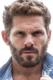 Sebastian Vitale as Eugenio in PapaX2