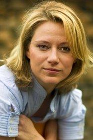 Hilde De Baerdemaeker as Linda de Leenheer in The Memory of a Killer 2003