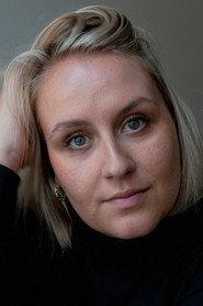 Mathilde Eusebius as Kusine Karina in Persona Non Grata 2021