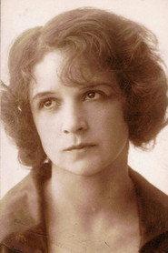 Ellen Rassow as Mary in The Indian Idol 1915