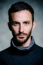 Aaron Arens as Finn in I love Everything I Hate About You 2018