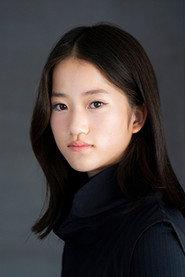 Miyu Sasaki as Yuri in Shoplifters 2018