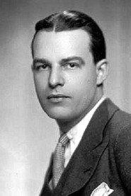 Alfred Lunt as Self in Show-Business at War 1943