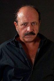 Manuel Tallafé as Alonso in Desmadre Incluido 2023