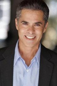 Jorge Castillo as Hombre con perros in Written with Blood 2015