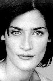 Valerie Geffner as Queenie in Queenie in Love 2001
