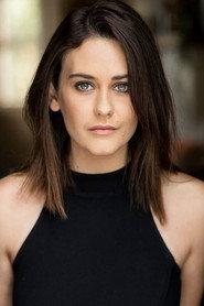 Jess Sayer as Kara Hurring in Runaway Millionaires 2019