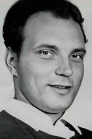Yuriy Perov as человек in Talents and Admirers 1971