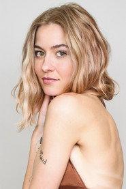 Emma Horn as Chloe in A Deal with the Devil 2020