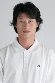 Jung Chang-hyun as South Korean special agent S2 in Special Agent 2020