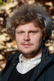 Uku Uusberg as Urmas in Revolution of Pigs 2004