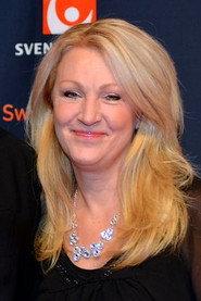 Jane Björck as Narrator (voice) in Svennis: Arrivederci Italien 2024