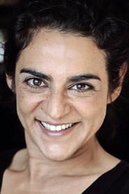 Toufan Manoutcheri as Marjan in Shadow of the Stone