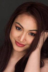 Kayla Heredia as Roxy in The Generation That Gave Up on Love 2019