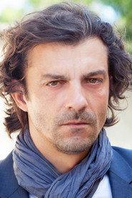 Chris Tomneer as Arcangelo in Trina cria 2017