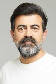 Erkan Bektaş as Murat in Bornova Bornova 2009