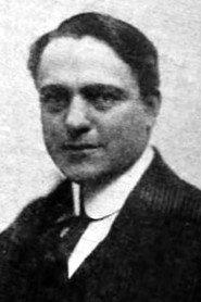 Robert Vaughn as Gerald Tate in After the Ball 1914