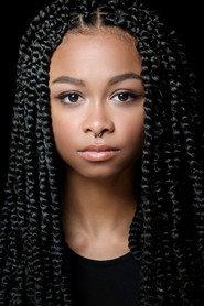 Brianna Reed as Lennon in Sweet 15 2020