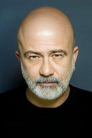 Durul Bazan as Ömer in Papatya ile Karabiber 2004