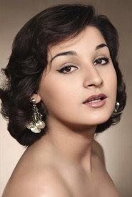 Özcan Tekgül as Necla in A Woman Never Forgets