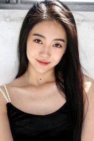 Wang Jiayin as 童天爱 in Contractual Maid Housekeeper 2019