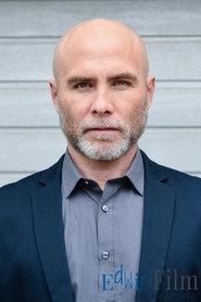 Paweł Kamiński as Policeman in Relax 2018