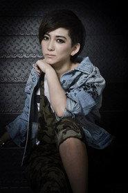 Liu Xin as 南风 in Hot Blooded Girls 2017